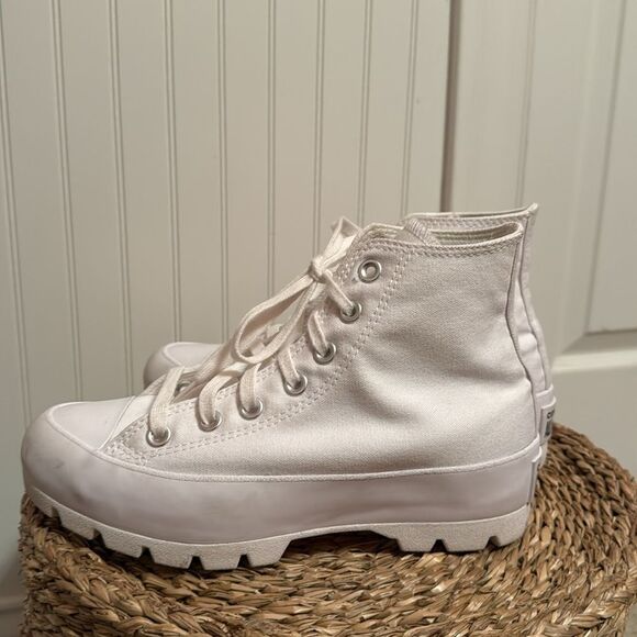 Converse Women's White Chuck Taylor All Star Lugged High Top Sneakers - 7 - Picture 4 of 9